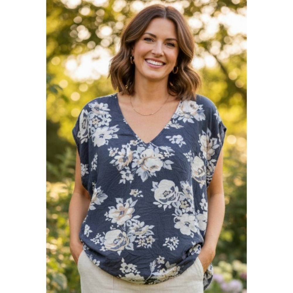 Old Navy Rayon Crepe Floral Cap Sleeve Top